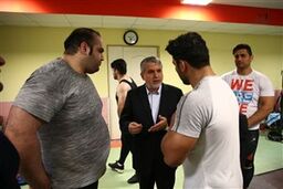 سلیمی: وضعیت تجهیزات وزنه برداری افتضاح است!