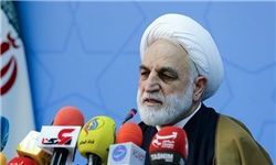 مردم با توجه به حجم جرائم در پیام‌رسان‌های خارجی خودشان تدبیری بیاندیشند