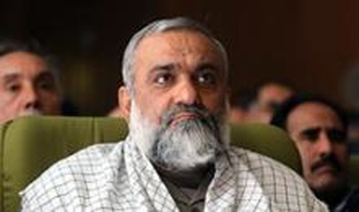 امروز کارگری خط مقدم جنگ و جهاد با دشمن است / هر کارگر ایرانی یک بسیجی خط شکن میدان نبرد