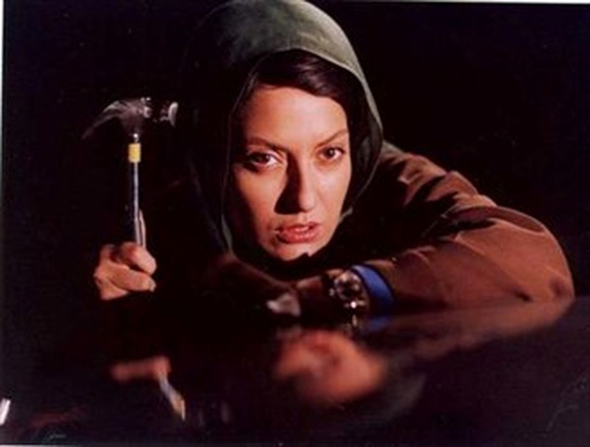 واکنش جنجالی مهناز افشار درمورد دربی سرخ آبی ها!