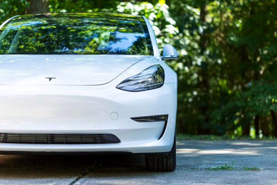 Model 3 تسلا ایمن‌ترین خودروی جهان است