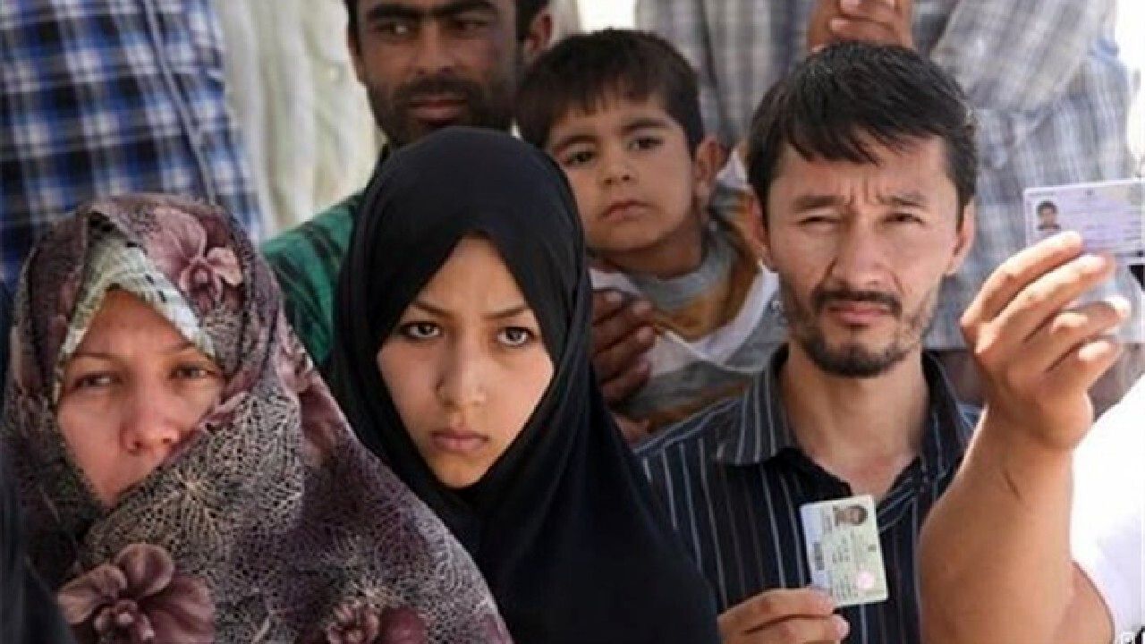 تمدید کارت‌های موقت اتباع خارجی در ایران آغاز شد
