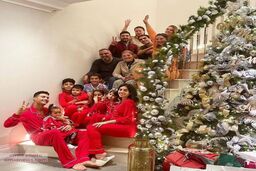 تصاویر جنجالی هنرمندان در شب کریسمس