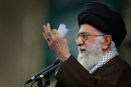 رهبر انقلاب: هر قدر اراده کنیم نفت صادر می‌کنیم