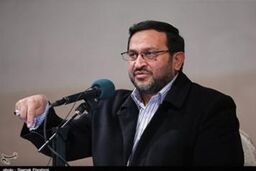 نباید برای مقاصد سیاسی قشر عزیز هنرمندان را مستغنی از " ارشاد " بدانیم