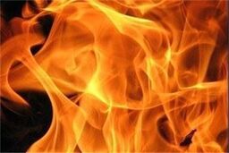 آتش‌سوزی گسترده خیابان جمهوری مهار شد