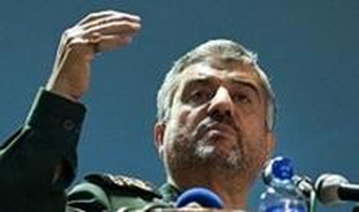 اسلامی شدن برخی دستگاه های نظام به کندی پیش می رود