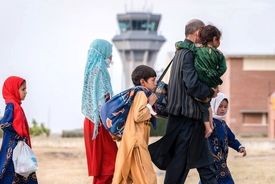 خروج بیش از ۱.۸ میلیون نفر از اتباع غیرمجاز از کشور در دولت چهاردهم