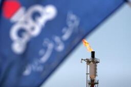 غیبت غول های جهان در نمایشگاه نفت تهران / صف چینی ها برای فروش کالاهای نفتی
