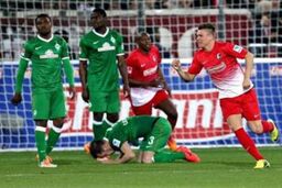 وردربرمن در خانه فرایبورگ تن به شکست داد
