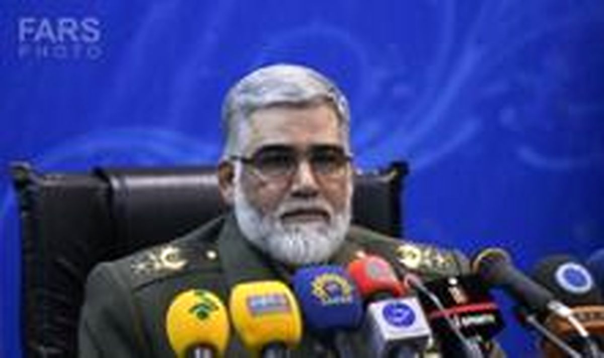 فرمانده نیروی زمینی ارتش روز معلم را تبریک گفت