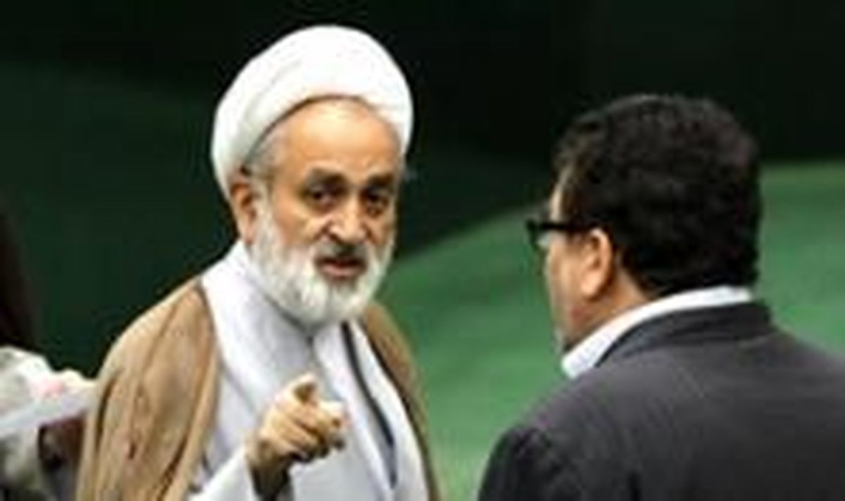 رئیس جمهور مانع دفن ریچاد فرای در حاشیه زاینده رود شود