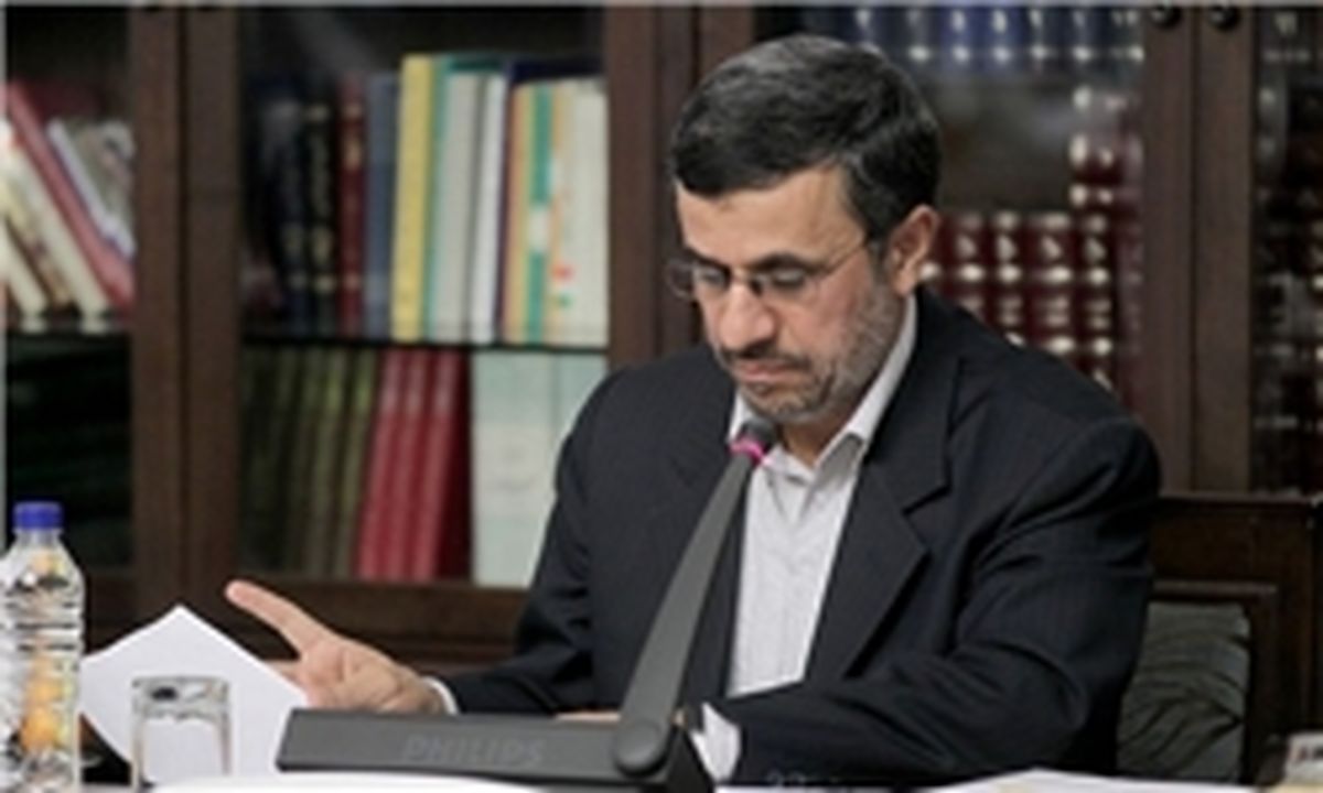 دستور احمدینژاد برای بازگشایی هر چه سریعتر خانه سینما