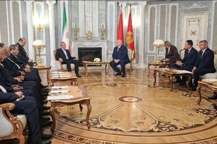 
پزشکیان: ایران و بلاروس باور دارند که می‌توانند با همکاری هم بر تحریم‌ها غلبه کنند
