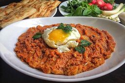 طرز تهیه میرزا قاسمی اصیل گیلانی به 2 روش مخصوص