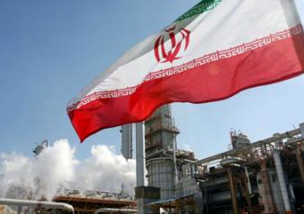 فاینانس چینی پنجمین پتروشیمی ایران گشایش یافت / معاون زنگنه: پتروشیمی با پول چینی ها توسعه نمی یابد