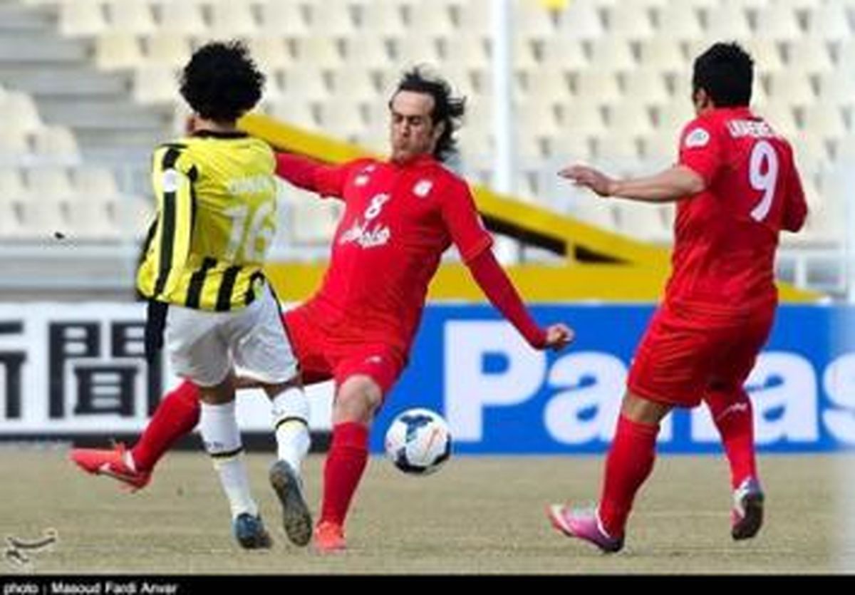 شکست تراکتورسازی ۱۰ نفره مقابل الاتحاد در نیمه نخست