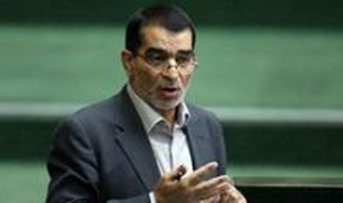 عده ای قصد لشکرکشی سیاسی دارند / در جلسات خانه احزاب شرکت نمی کنیم