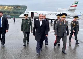 سفر وزیر دفاع و پشتیبانی نیروهای مسلح به جمهوری آذربایجان
