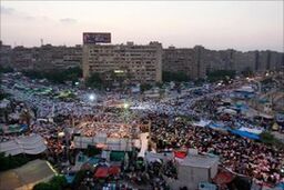 حامیان مرسی همچنان در خیابان‌های قاهره هستند