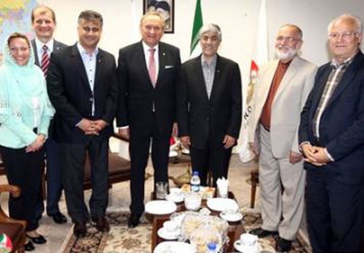 تاکید مسئولان کمیته المپیک ایران و لهستان بر امضای تفاهم نامه ورزشی