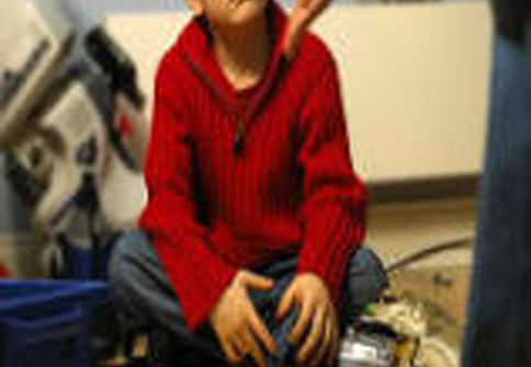 یک کار سخت برای مامان باباها