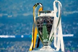 فروپاشی بارسا در لندن/ لورکوزن از منچستر دست پر برگشت