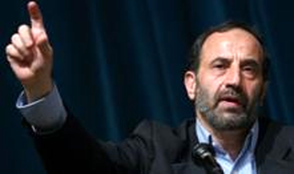 غفلت در حوزه وابستگی به درآمد نفت بر اقتصاد کشور تاثیرگذار است