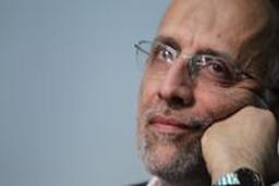 حضور خانیکی در نشست مدیران نشریات دانشجویی، طراحی خطرناک افراطیون برای فضای دانشگاه هاست