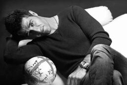 پژمان از " پژمان " می گوید + عکس
