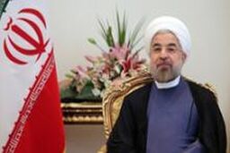 عیادت روحانی از خانواده شهدا در بیمارستان خاتم الانبیاء