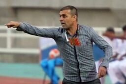 ویسی: رفتارهای فدراسیون باعثمی شود مربیان ۷۰ ساله همچنان مربیگری کنند