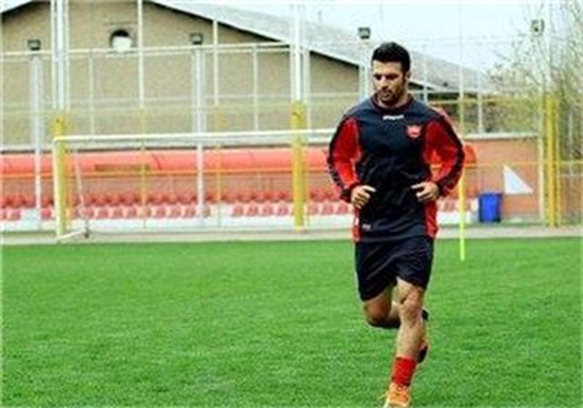 رضایی از فردا در تمرینات فولاد