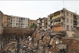 ریزش همزمان ۳ ساختمان اداری هنگام گودبرداری
