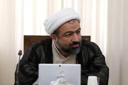 توهین به مقدسات آزاد، انتقاد از دولت ممنوع