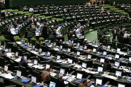 طرح سه فوریتی تعطیلی یک ماهه کشور از دستورکار مجلس خارج شد