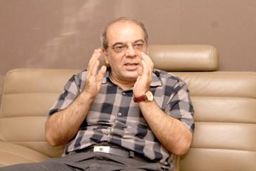 ۶ماه است سکوت کرده ام که دوستانم نرنجند