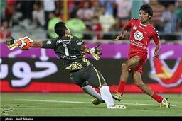 پرسپولیس ۱۰ نفره ملوان را شکست داد