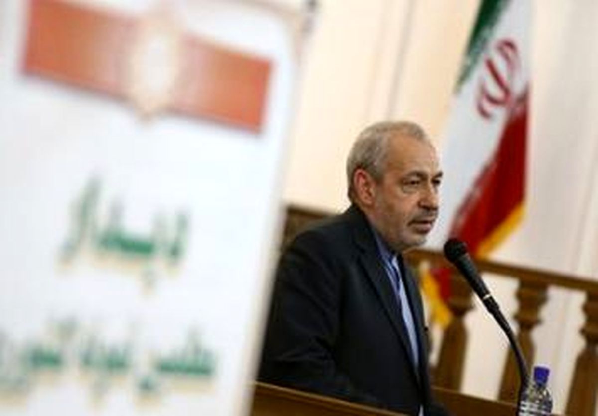 تهدیدات فضای مجازی برای دانش آموزان را به فرصت ملی تبدیل می کنیم