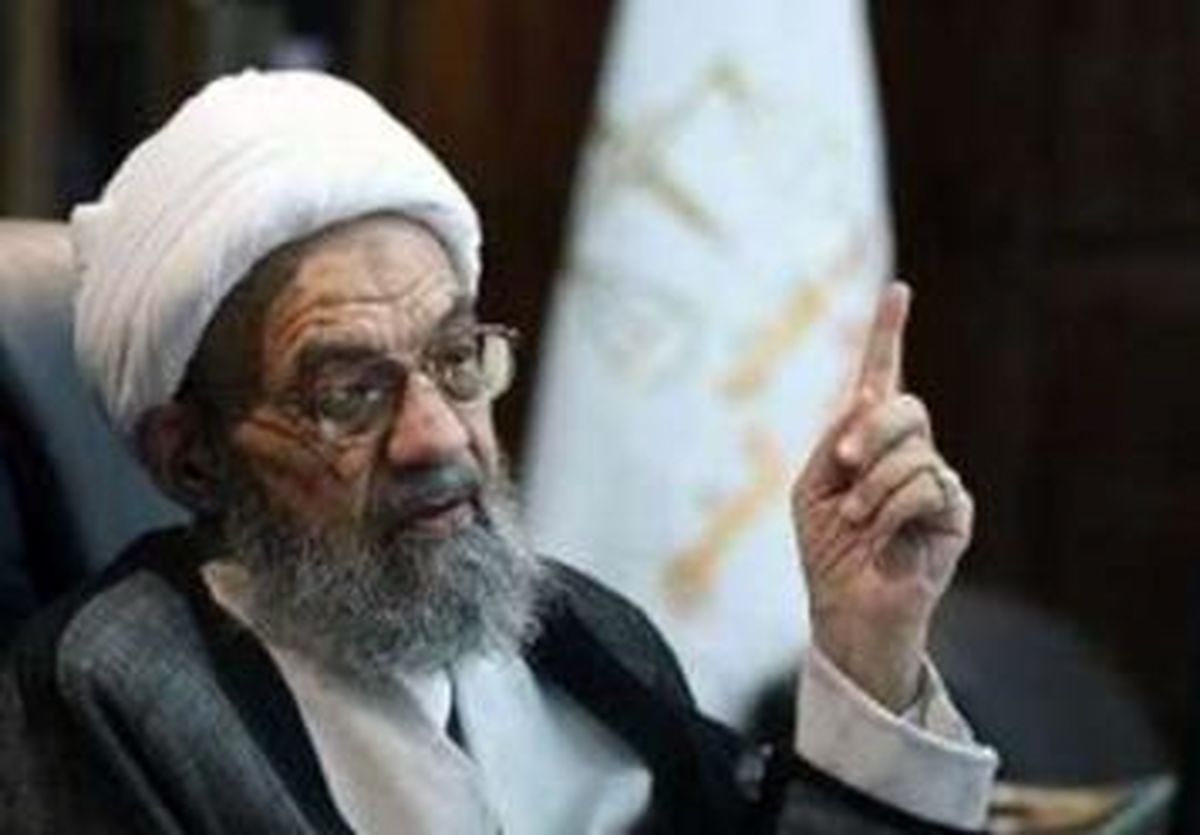 تندروی و بداخلاقی منجر به شکاف بین مسئولان می شود