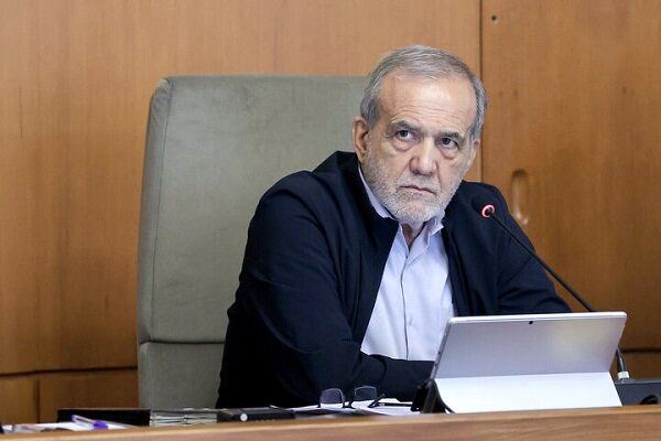 پزشکیان: اجازه نخواهیم داد میهن ما محل تاخت و تاز اشرار و دشمنان شود
