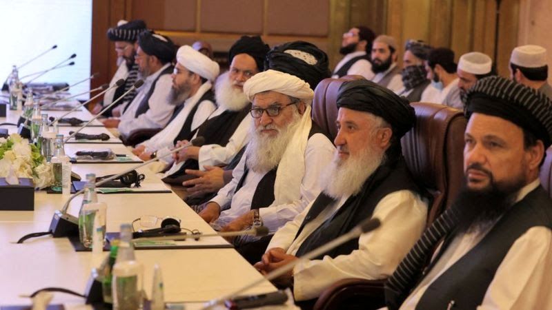 طالبان و آمریکا مذاکره می کنند
