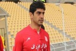 طالبی: اگر قرار است پول فوتبالیست ها را کم کنند درآمد همه را کم کنند / چرا قرارداد مهندسان و پزشکان اعلام نمی شود؟