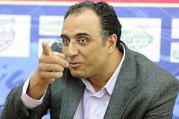 صادق زاده: مهرام و پتروشیمی بیشتر از ۴ بازی انجام می دهند