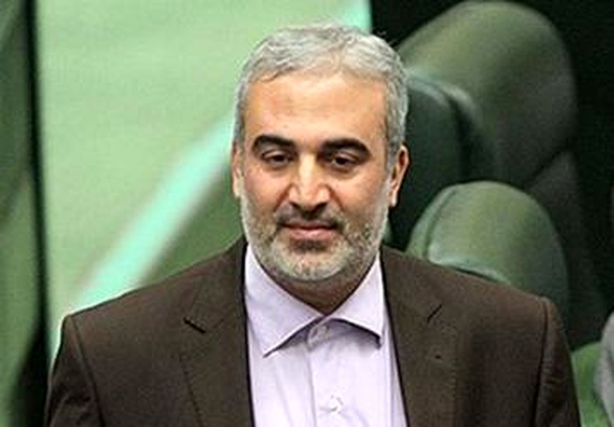 مسئولان اقتصادی و فرهنگی به دور از سیاسی کاری منویات رهبرانقلاب را مورد توجه قرار دهند