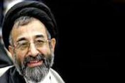 آنها که دور سر رییس جمهورشان هاله نورمشاهده کردند، دیدند که این دولت در درون خود هسته انحرافی داشته است