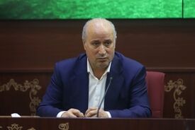 درخواست ویزا برای ۵۰ نفر طبق نظر قلعه‌نویی/ تیم‌ملی فروردین ۲ بازی انجام می‌دهد