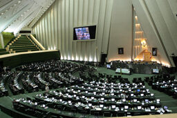 نمایندگان امروز «سپاهی» شدند