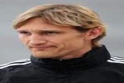 سرمربی لورکوزن اخراج شد