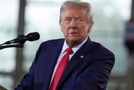 ترامپ: روسیه با تصرف نکردن سراسر اوکراین امتیاز بزرگی داده است
